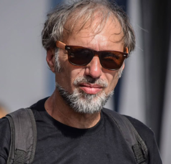 eliasAvatar
